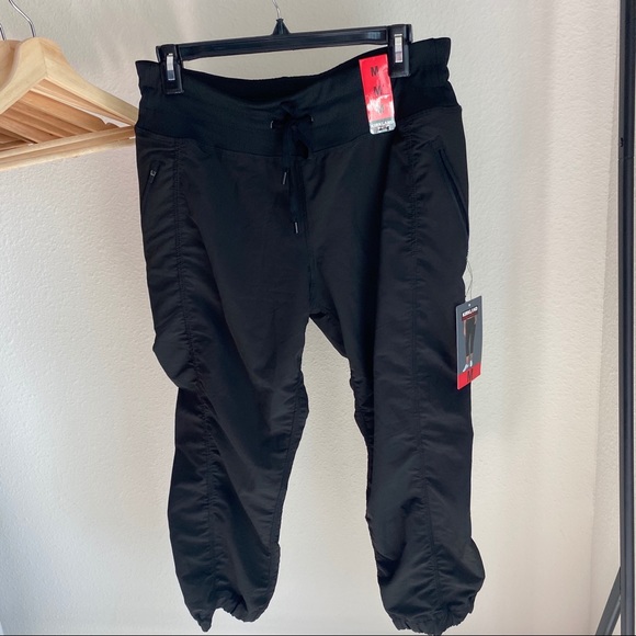 Kirkland Signature Pants & Jumpsuits | Costco Capris | Poshmark